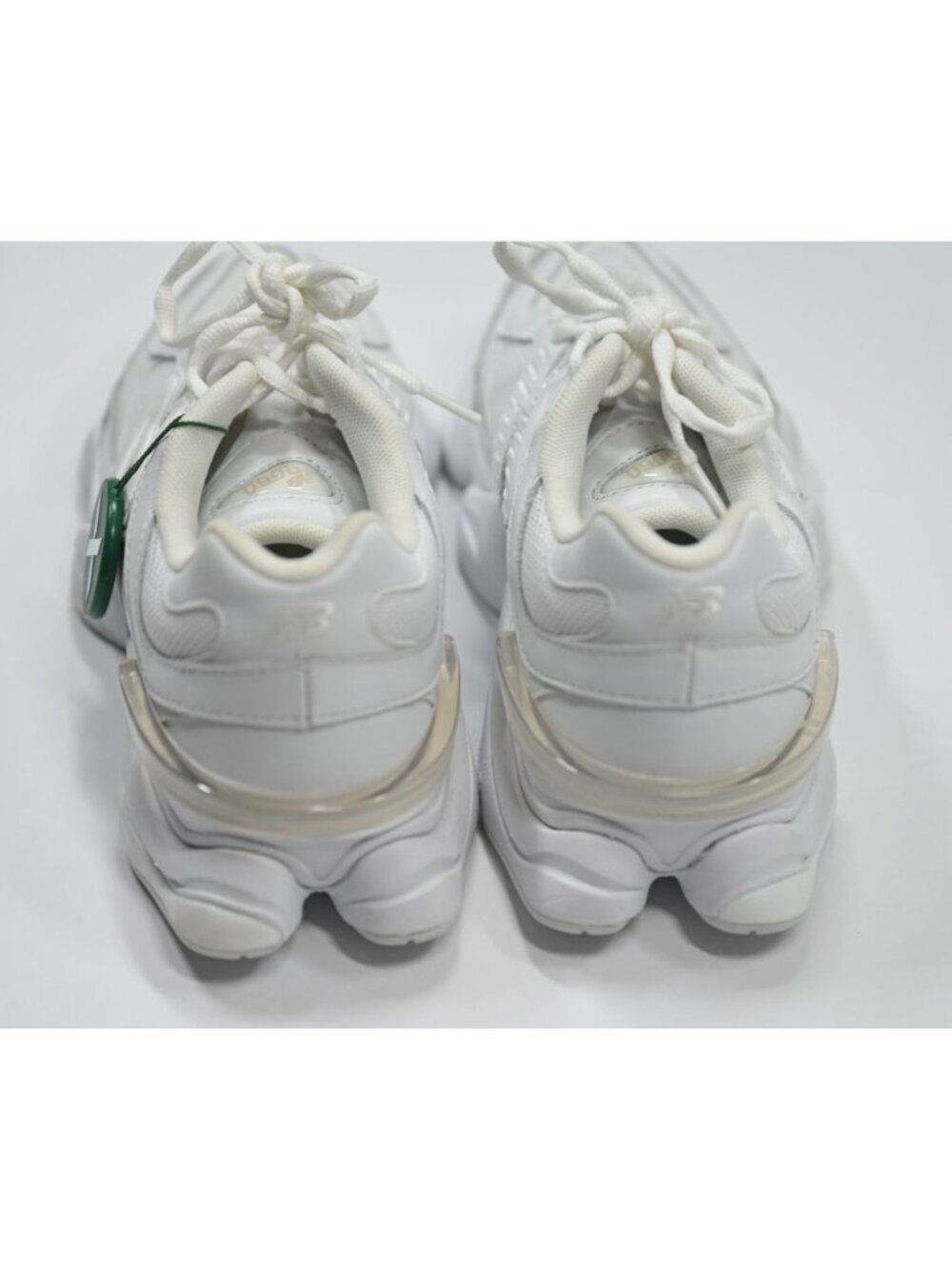 New Balance 9060 Sneakers U9060NRJ in Triple White - Picture 4 of 8